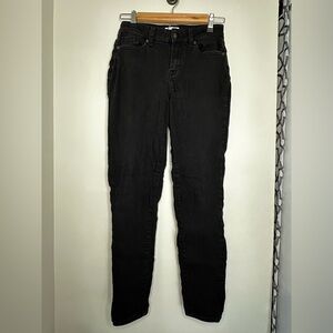 Pistola Black Jeans